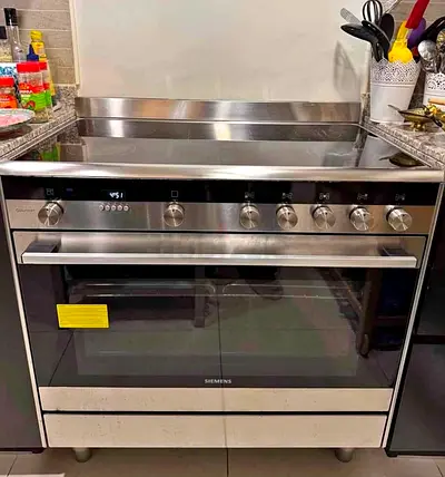 Siemens iq700 cooking range 90/60 size freestanding electric oven with hob -free delivery installati