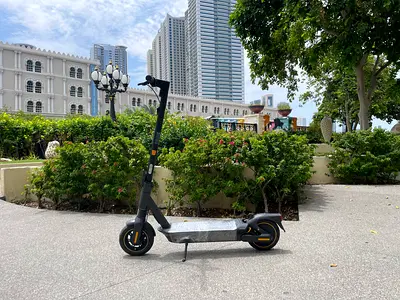 Ninebot g2 max electric scooter 75km range 30km speed