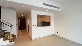 Back-to-Back| Near to Lagoon| New Unit l With Kitchen Appliance
