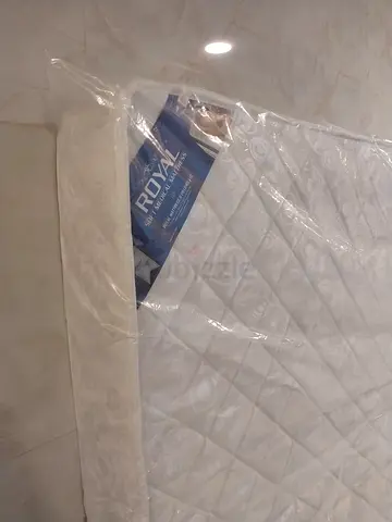 Single mattress (new, still wrapped) - Royal comfort