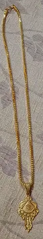 Golden chain with pendant