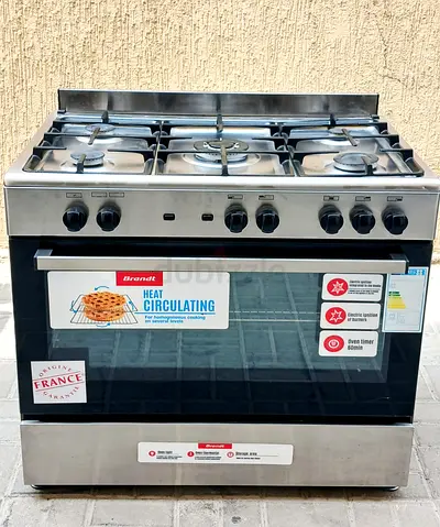 Gas cooker Brandt, 5 burners good working condition,  size 90x60cm