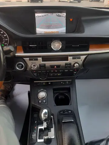 العين