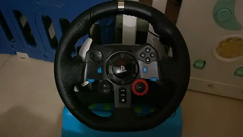 For Sale Driving simulator w/ racing cockpit for