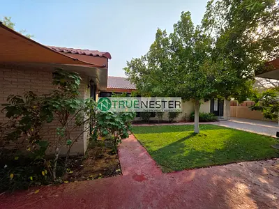 Single-Storey 4BR Villa in Jumeirah 1