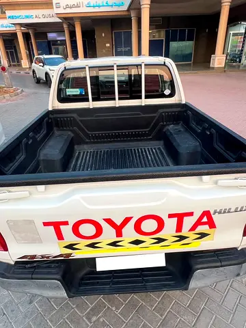 2021 Toyota HILUX — миниатюра 14