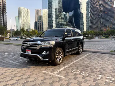 Toyota Land Cruiser GXR 2017 | GCC Specs | Excellent Condition