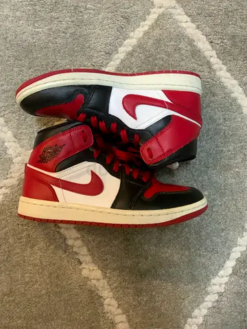 Nike air Jordan 1 retro Bred toe