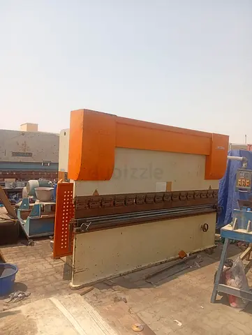 Hydraulic Press Brake/Sheet Bending machine 110/3200