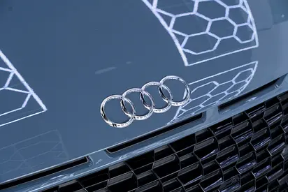 2021 AUDI R8 — миниатюра 5