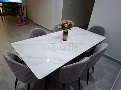 Dining Table White Marble Effect + 6 Chairs - HomeBox, 2 months old