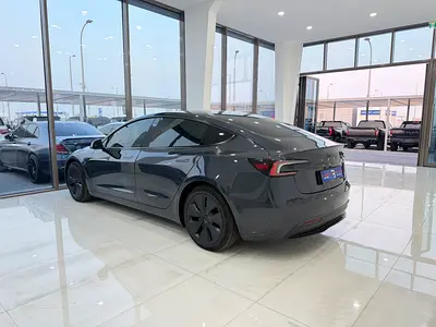 صورة 4 لـ 2024 Tesla MODEL 3
