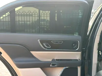 صورة 13 لـ 2019 Lincoln CONTINENTAL