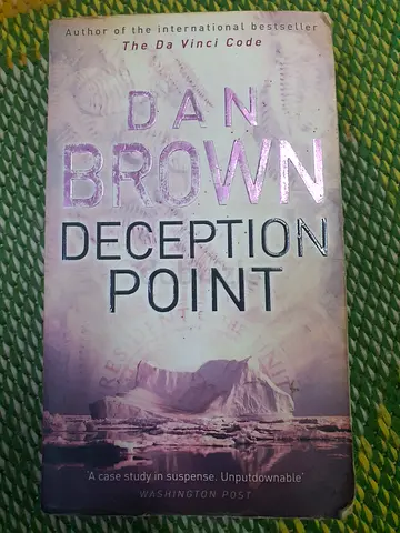 Deception Point by Dan Brown - Paperback