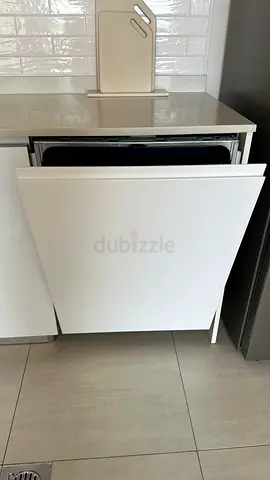 Built-in integrated dishwasher - good working condition