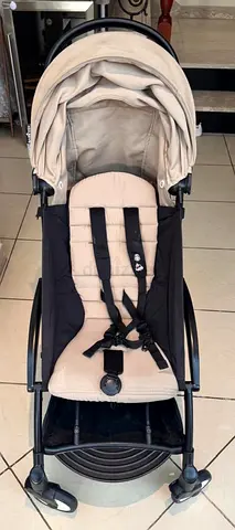 YO-YO Lightweight beige standard stroller in good condition