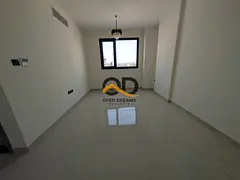 BARAND NEW FAMILY BUILDING 1BHK 2 WASHROOM WITH BULCONEY RENT 42K ( 12 CHAQ PAYMENT) PARIM LOCATION