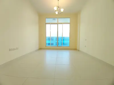 LUXURIOUS 1BHK WITH SPACIOUS HALL WITH CLOSE KITCHEN AND BALCONY AND COVERD PARKING.