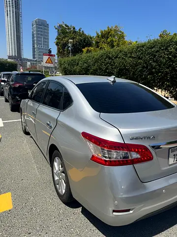2013 Nissan SENTRA 照片 3
