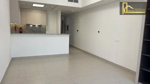 READY TO MOVE | PRIME LOCATION | CHILLER FREE