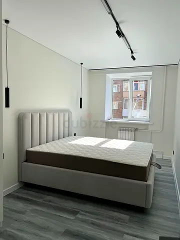 Upholstered Queen Bed Frame with Mattress