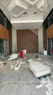 Commercial Showroom / Retails Markets / Industrial area 17