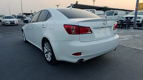 صورة 5 لـ 2013 Lexus IS-SERIES
