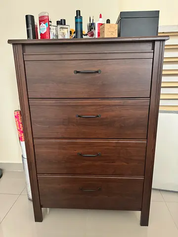 Chest if drawers