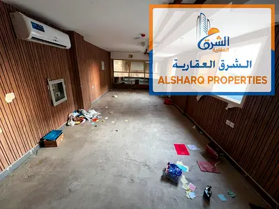 مكتب تجاري للإيجار النعيمية 2 عجمان مساحة كبيرة تشطيبات ممتازة على شارع الكويت الرئيسي موقع تجاري مميز 15 ألف