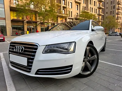 2013 AUDI A8 照片 1