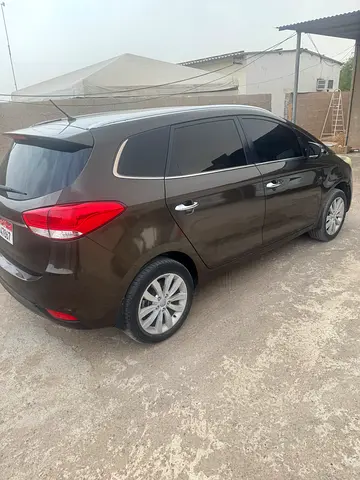 Kia Carens 2014 GLS | Korean Specs | Well Maintained Family MPV
