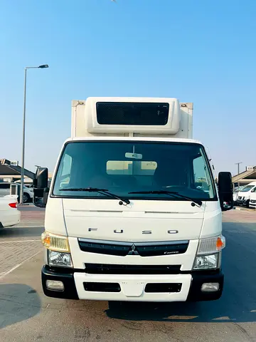Mitsubishi Canter 2022 GCC Specs - Low Mileage, Ready for Work