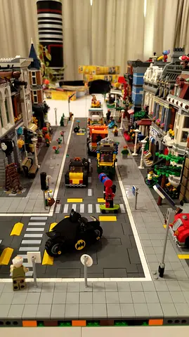 LEGO Modular Bundle