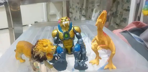 Kids toys! MrBeast Lab Mutators Golden panther action figure