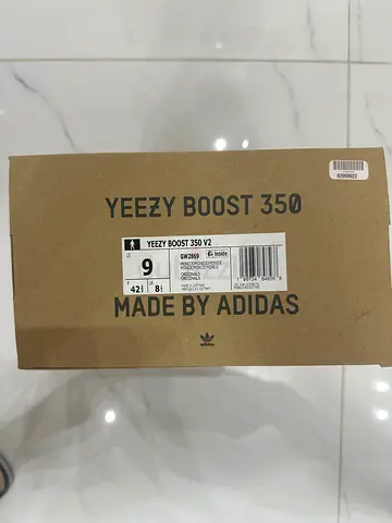 Adidas Yeezy Boost 350 V2 (Original) Size 9 US