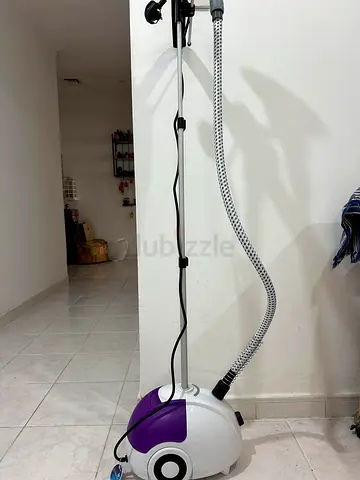 NEW GARMENT STEAMER NOT USED – EXCELLENT CONDITION