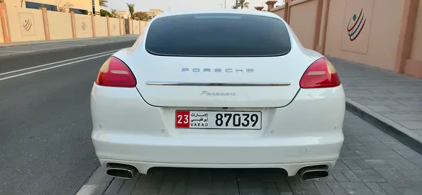 2011 Porsche PANAMERA — миниатюра 5