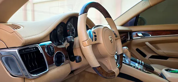 2011 Porsche PANAMERA — миниатюра 11