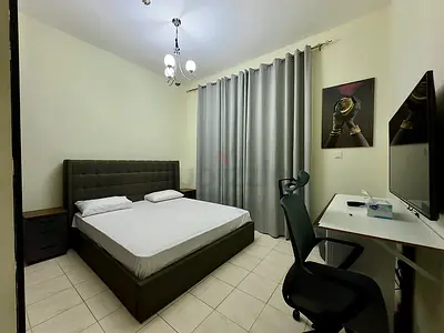 Spacious Room for Rent