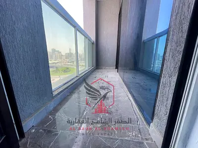 باركن مجاني جيم ومسبح مجاني غاز مركزي صيانة مجانية وتشطيب جديد غرفة وصالة بالمجاز 2 بمساحات واسعة وبلكونة كبيرة ومطبخ واسع وإطلالة بانورامية مفتوحة