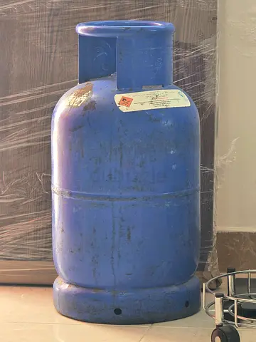 Used Blue LPG Gas Cylinder (Standard Size)
