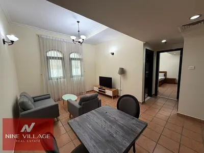 FULLY FURNISHED - ELEGANT 2 BHK - CLOSE TO MOE