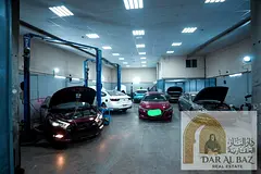 Fully operational industrial garage (4 units) with an area of 200 square meters, including mec