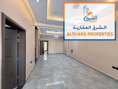 فرصه ممزه فيلا تشطيبات حديثه وعصريه 5غرف ومجلس مع صاله موقع مميز قريب من مسجد من كاغه الخدمات وسهله المخرج لشارقه ودبي