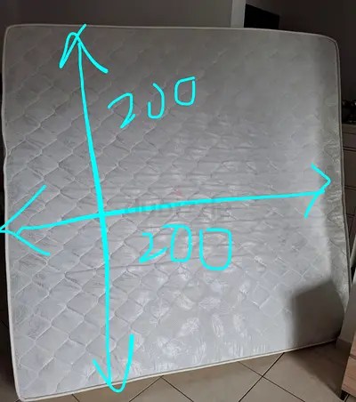 Queen/Double Mattress 200x200 cm - Clean Used Mattress