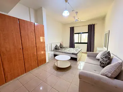 Master Room Available For Rent