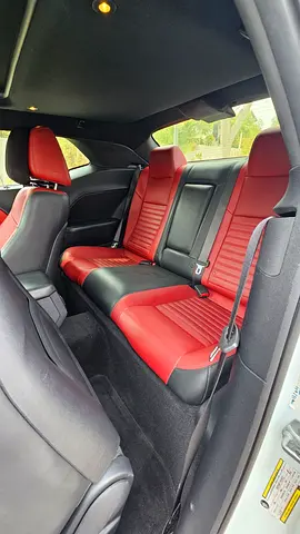 2013 Dodge CHALLENGER 照片 9