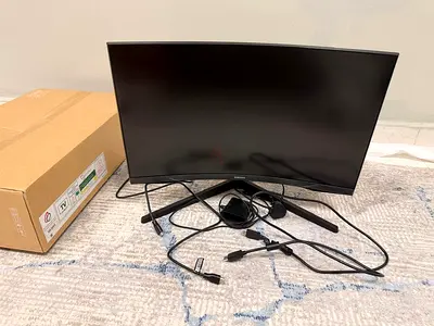 Samsung Curved Monitor