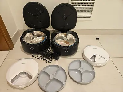 AUTOMATIC CAT WET FOOD FEEDER
