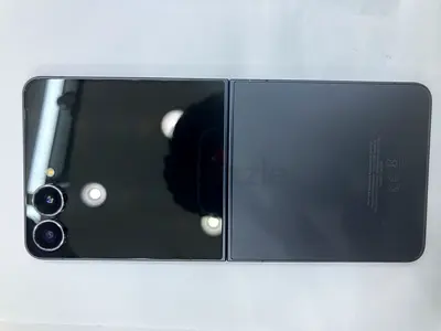 Samsung zflip7 excellent condition